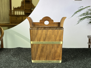 四川金丝楠虎皮纹提梁盒